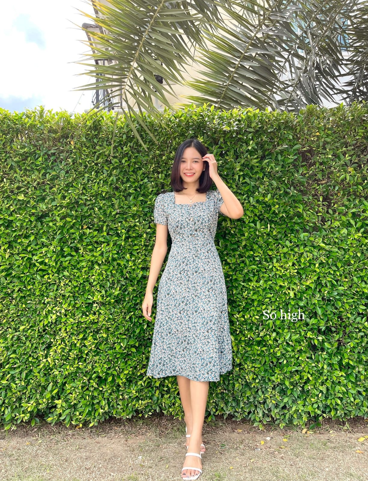 Green Floral Knee-Length Dress